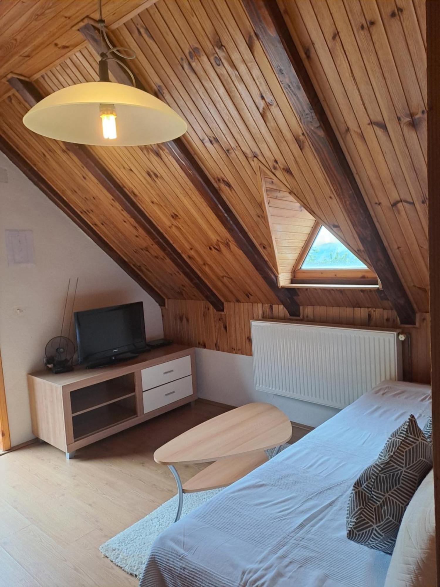 Guesthouse Andrea Poljanak Extérieur photo